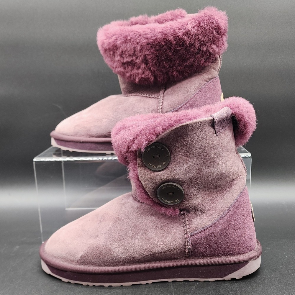 EMU Australia Size 8 Purple Valery Lo Sheepskin Boots Button Shearling Winter